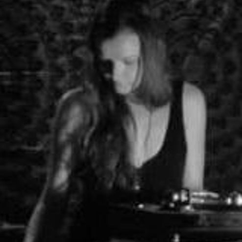 Rike-Lomi-Lomi-Massage-Berlin1 Rike-Lomi-Lomi-Massage-Berlin1